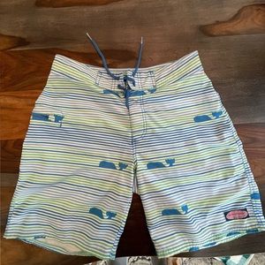 New WOT- Vineyard Vines Mens Printed Chappy Swim trunks.